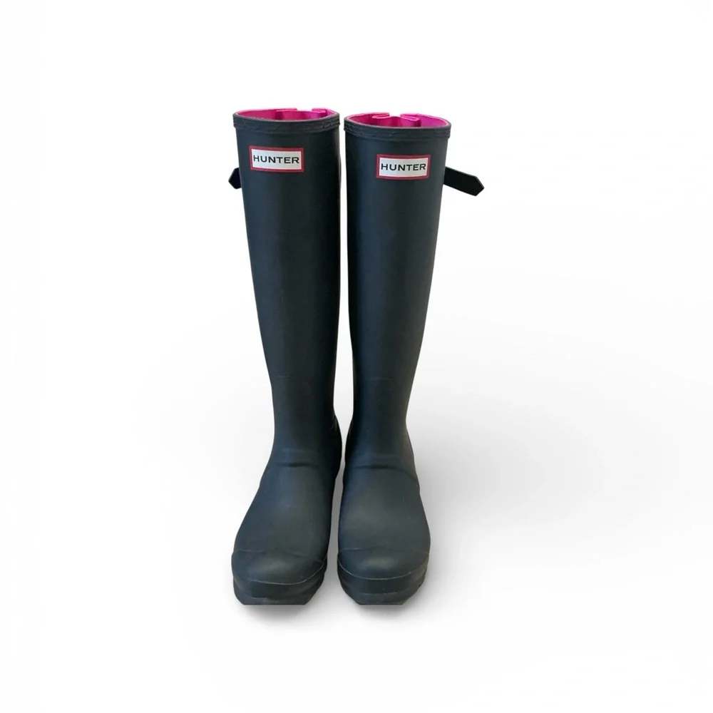 Hunter navy blue and pink adjustable back original tall rainboots size 6 women’s